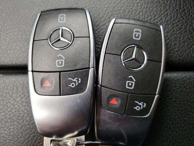 Photo of 2021 Silver Mercedes-Benz GLA 250