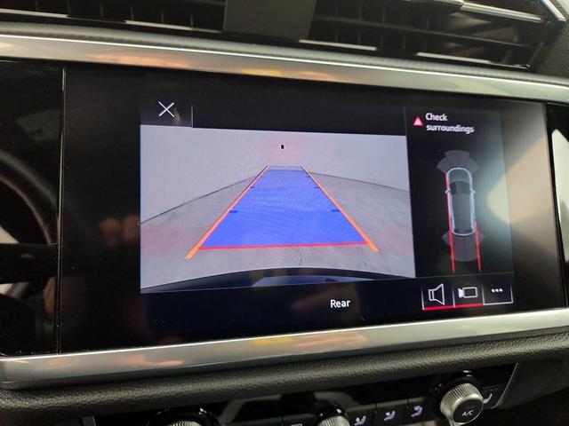 Photo of 2022 Blue Audi Q3