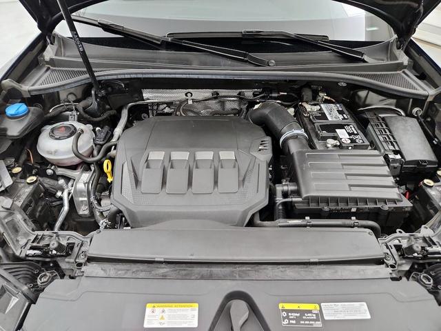 Photo of 2022 Blue Audi Q3