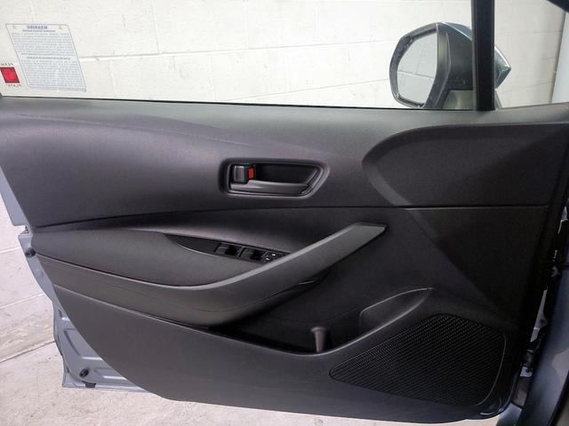 Photo of 2022 Blue Toyota Corolla Hybrid