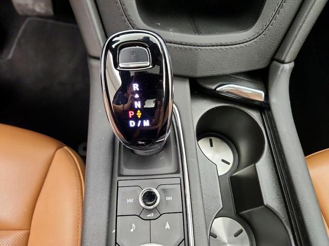 Photo of 2024 White Cadillac XT5