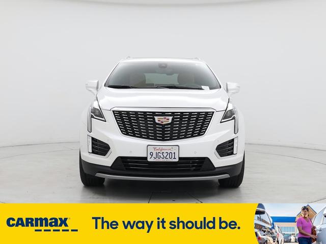 Photo of 2024 White Cadillac XT5