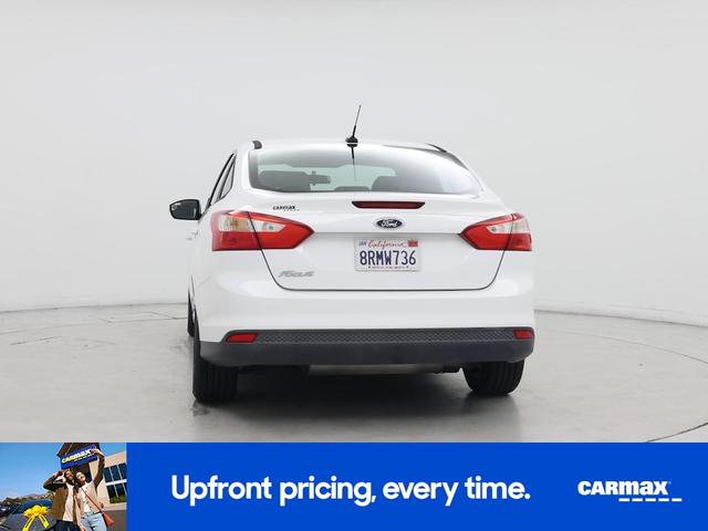 Photo of 2014 White Ford Focus
