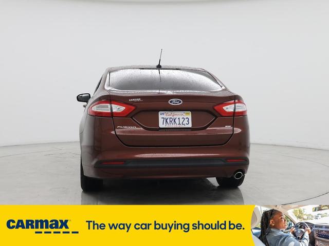 Photo of 2015 Burgundy Ford Fusion