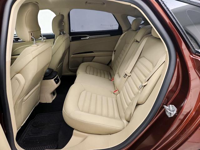 Photo of 2015 Burgundy Ford Fusion