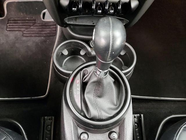 Photo of 2015 White MINI Countryman