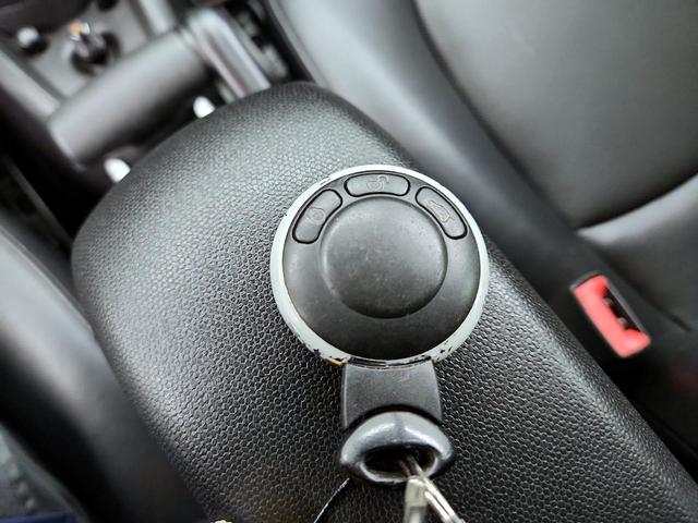 Photo of 2015 White MINI Countryman