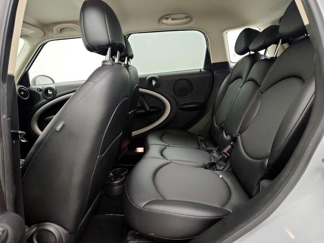 Photo of 2015 White MINI Countryman