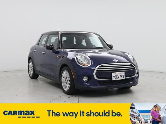Photo of 2015 Blue MINI Hardtop