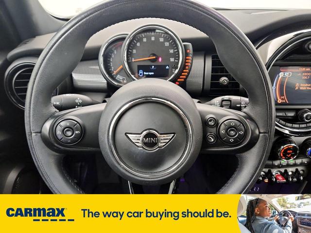 Photo of 2015 Blue MINI Hardtop