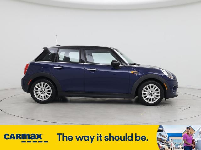 Photo of 2015 Blue MINI Hardtop