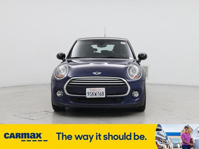 Photo of 2015 Blue MINI Hardtop