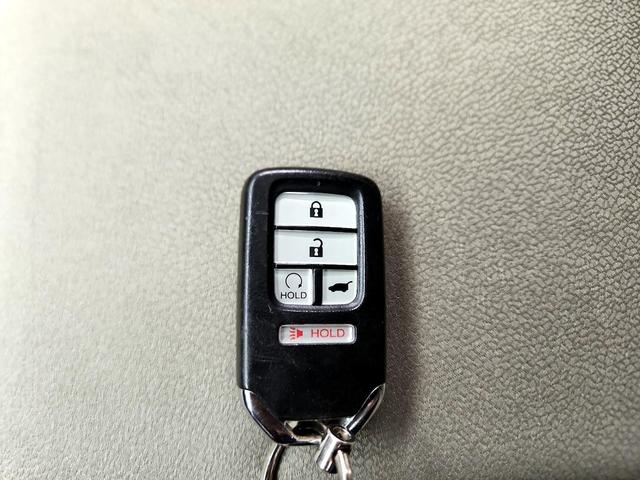 Photo of 2020 Pearl Honda CR-V