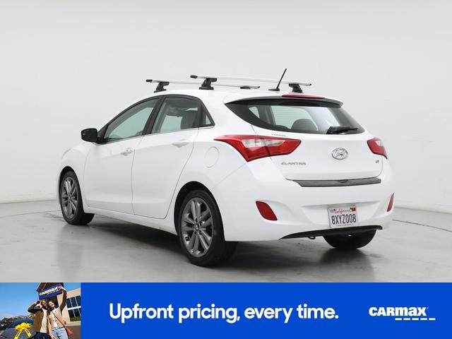 Photo of 2017 White Hyundai ELANTRA