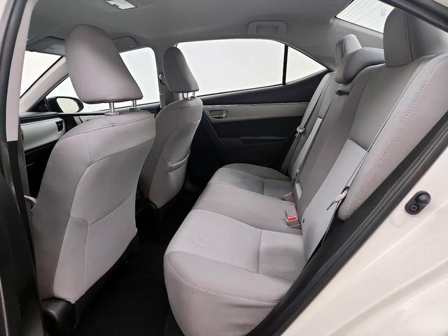 Photo of 2016 White Toyota Corolla