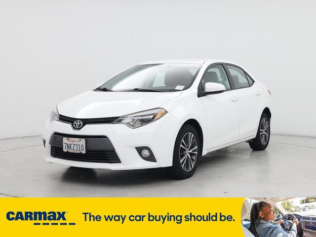 Photo of 2016 White Toyota Corolla