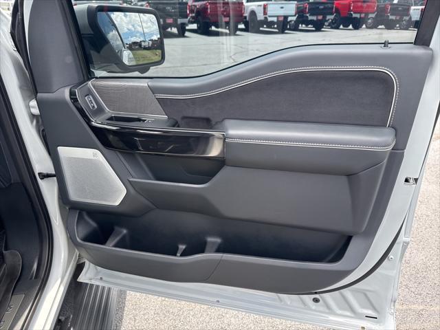 Photo of 2023 Avalanche Ford F-150 Lightning
