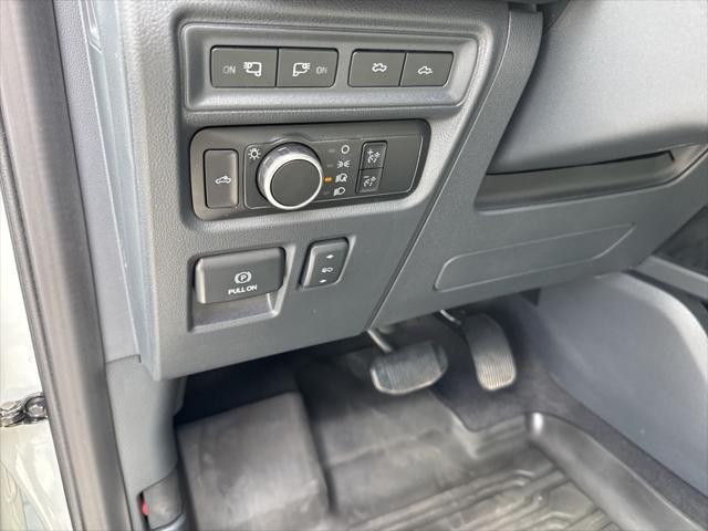 Photo of 2023 Avalanche Ford F-150 Lightning