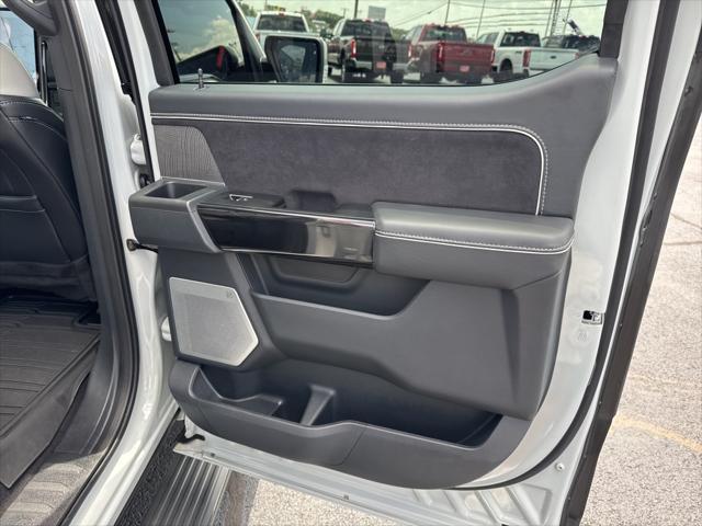 Photo of 2023 Avalanche Ford F-150 Lightning