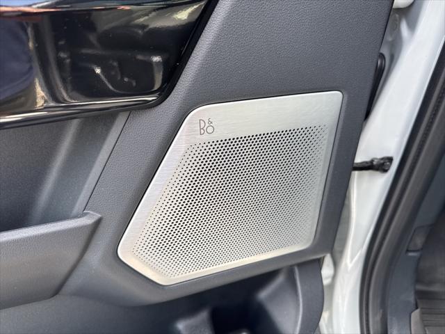 Photo of 2023 Avalanche Ford F-150 Lightning