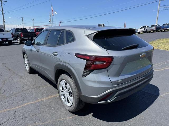 Photo of 2025 Sterling Gray Metallic Chevrolet Trax
