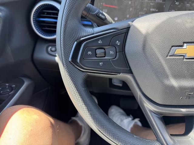 Photo of 2025 Sterling Gray Metallic Chevrolet Trax