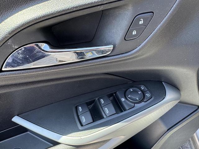 Photo of 2025 Sterling Gray Metallic Chevrolet Trax
