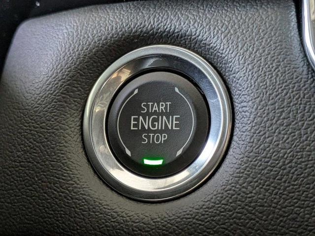 Photo of 2025 White Chevrolet Colorado