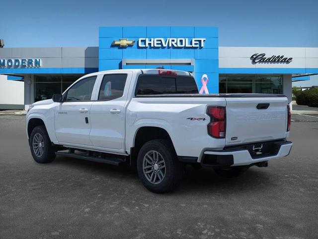 Photo of 2025 White Chevrolet Colorado