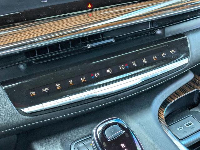 Photo of 2024 Black Cadillac Escalade