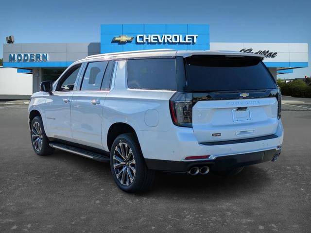 Photo of 2025 White Chevrolet Suburban