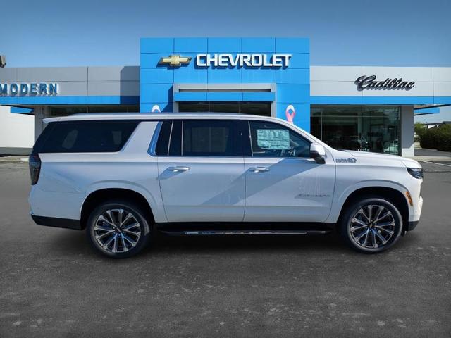 Photo of 2025 White Chevrolet Suburban