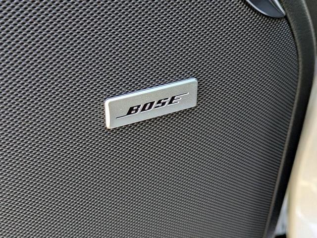 Photo of 2025 White Chevrolet Suburban