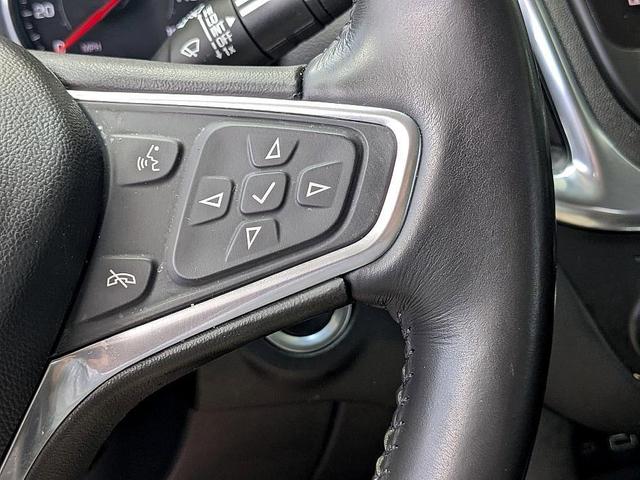 Photo of 2022 White Chevrolet Equinox