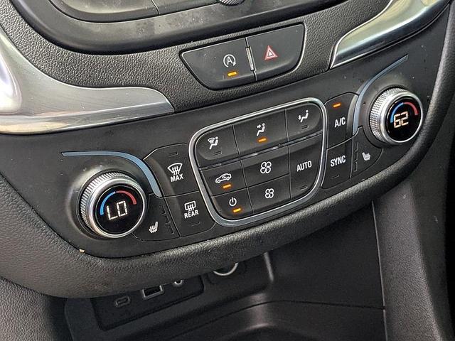 Photo of 2022 White Chevrolet Equinox