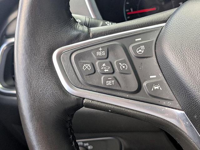 Photo of 2022 White Chevrolet Equinox