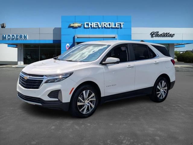 Photo of 2022 White Chevrolet Equinox