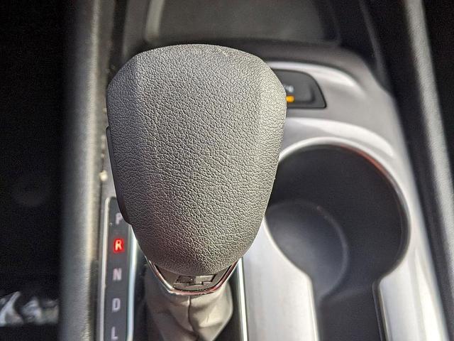 Photo of 2025 White Chevrolet Malibu