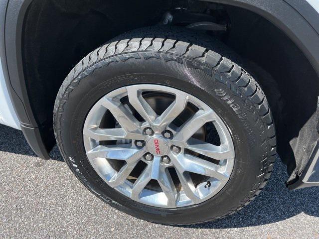 Photo of 2021 Summit White GMC Sierra 1500
