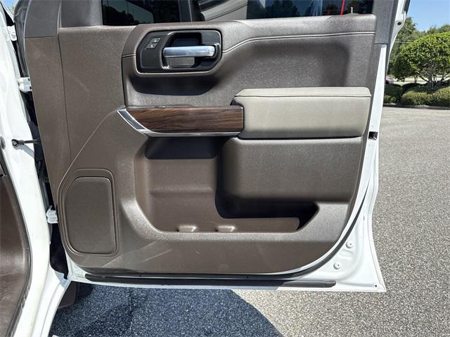 Photo of 2021 Summit White GMC Sierra 1500
