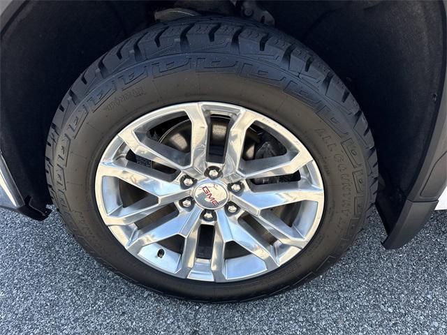 Photo of 2021 Summit White GMC Sierra 1500
