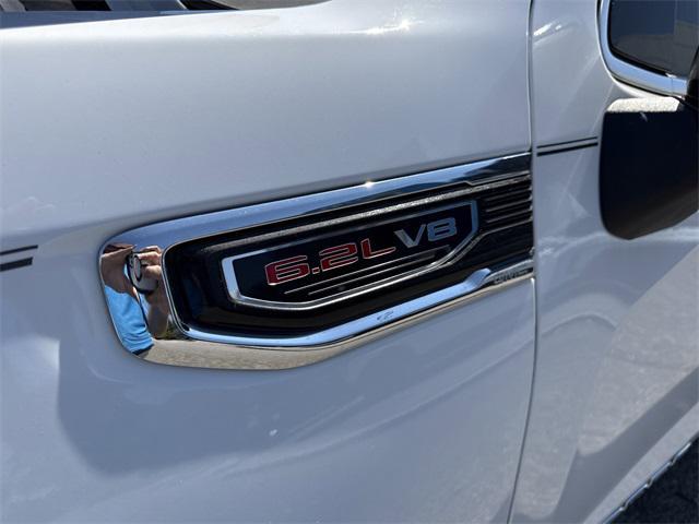 Photo of 2021 Summit White GMC Sierra 1500