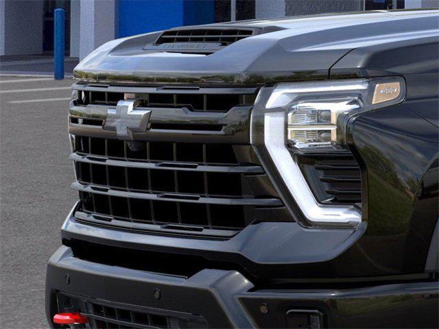 Photo of 2025 Black Chevrolet Silverado 2500