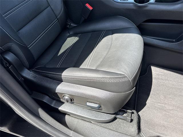 Photo of 2022 Ebony Twilight Metallic GMC Terrain
