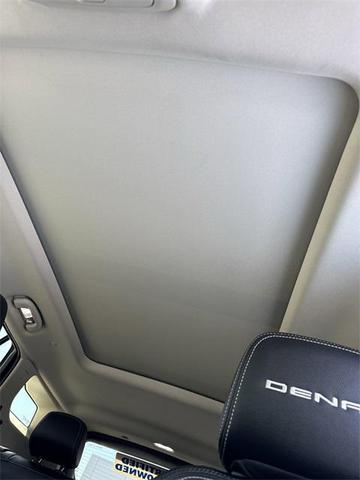 Photo of 2022 Ebony Twilight Metallic GMC Terrain