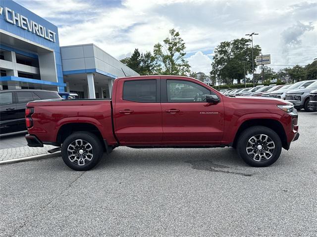 Photo of 2023 Radiant Red Tintcoat Chevrolet Colorado