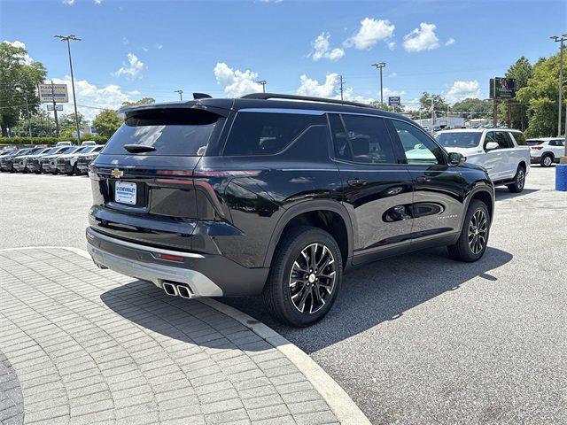 Photo of 2025 Black Chevrolet Traverse