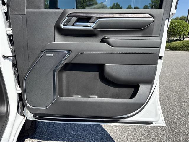 Photo of 2024 Summit White Chevrolet Silverado 2500