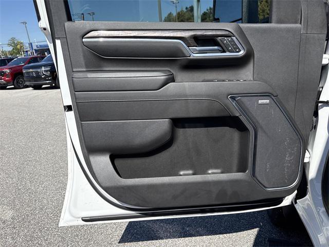 Photo of 2024 Summit White Chevrolet Silverado 2500