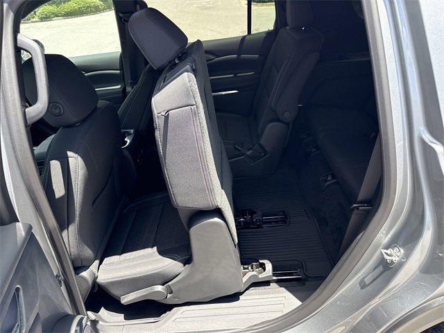Photo of 2025 Sterling Chevrolet Traverse